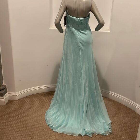 Amelia Couture Strapless Chiffon Gown Train Detail Blue Size 10 - Picture 4 of 14